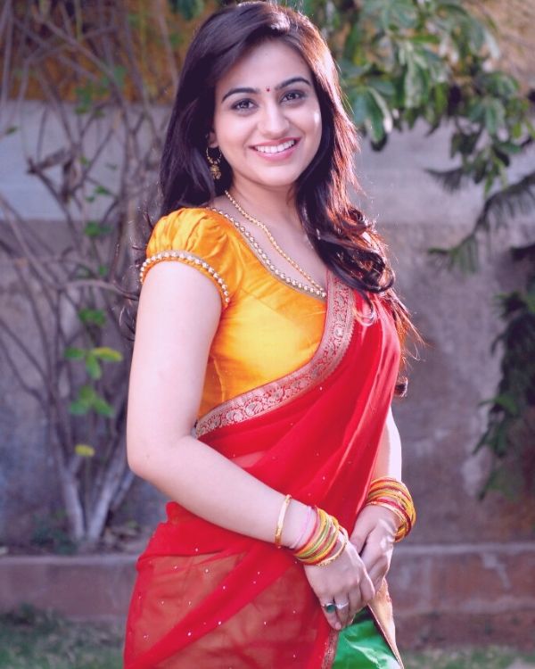 Puffy Blouse Design red silk saree
