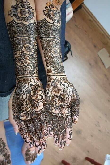 Flowers Mehndi design for Bride