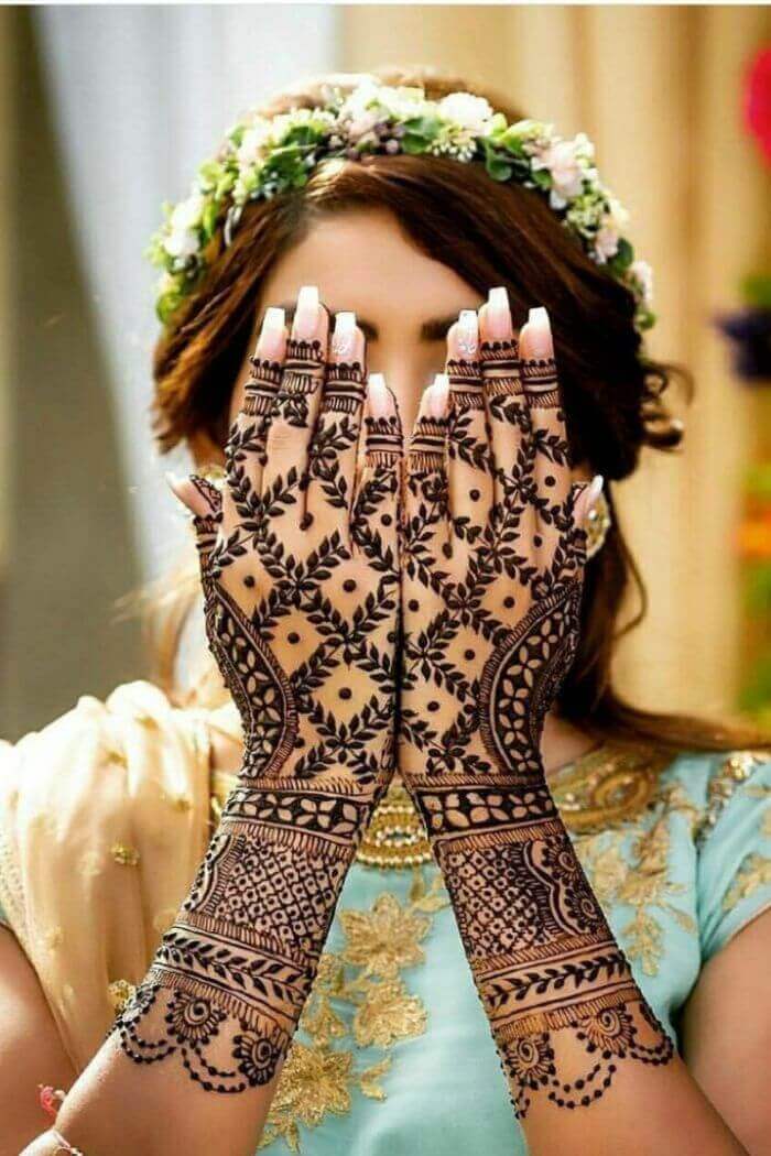 simple and delicate patterns to adorn your hands
