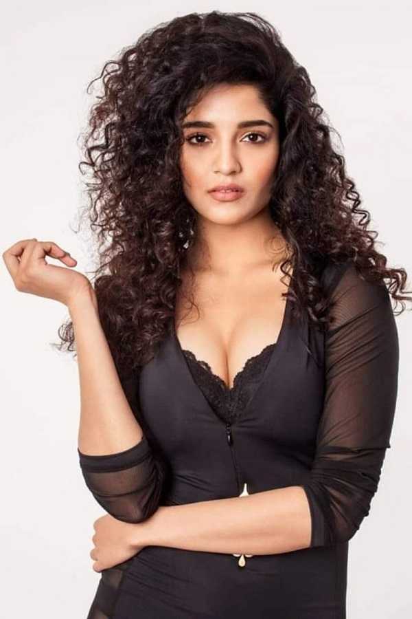Bollywood Actress Ritika Singh